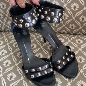 Guiseppe Zanotti black sandals  SALE✅